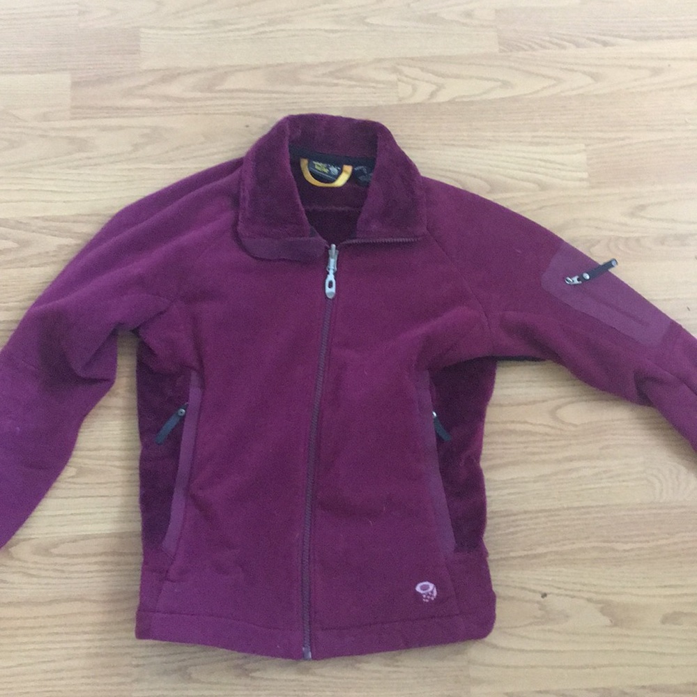 Mountain hardware jacket